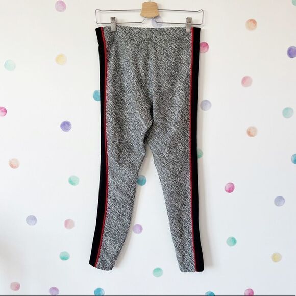 Express Pants - Express Marble Black and red athletic leggings
